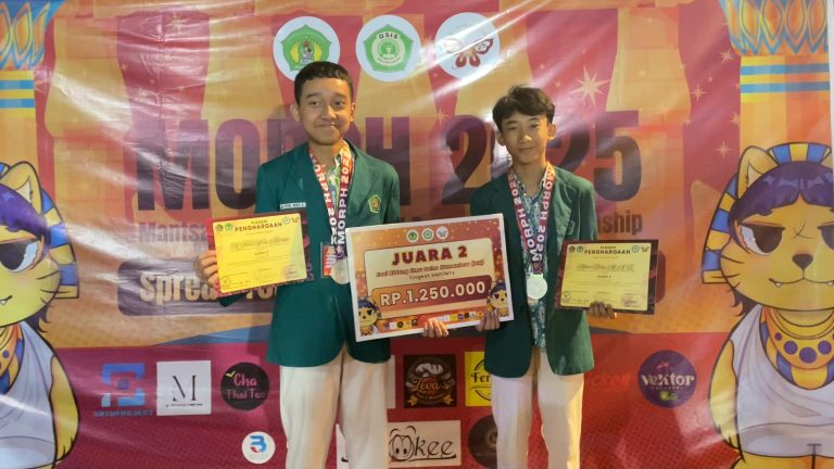 Membanggakan, Tim Riset MTsN 1 Malang Berhasil Kantongi Medali Perak Lomba Esai MORPH MAN 2 Kota Malang