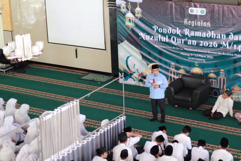 SEMARAK NUZULUL QUR’AN: MTSN 1 MALANG TUTUP PONDOK RAMADAN 1447 H DENGAN PENUH MAKNA